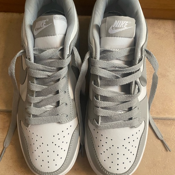 nike dunk lows - Picture 6 of 6